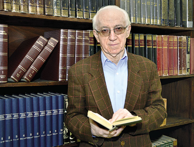 Књижевност данас живи у илегали